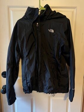 The North Face Black Women’s Resolve Hyvent Hooded Rain Jacket size Large